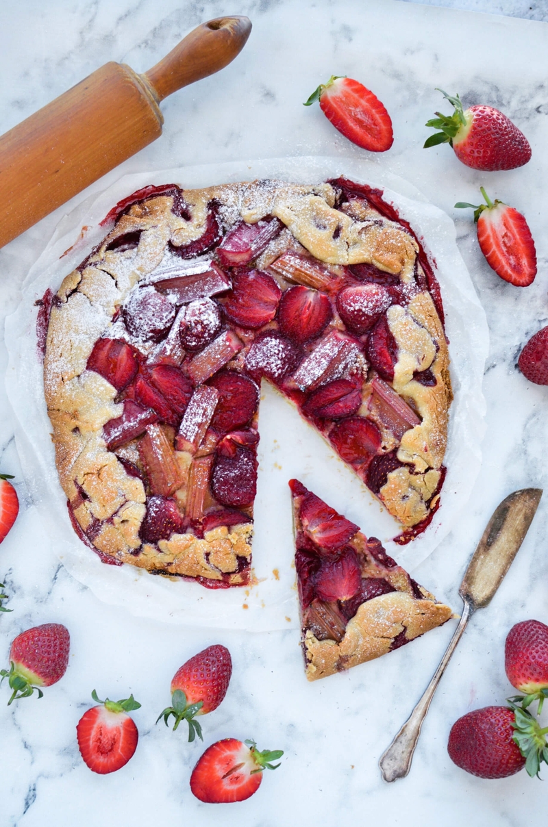 Rhubarb Strawberry Galette
