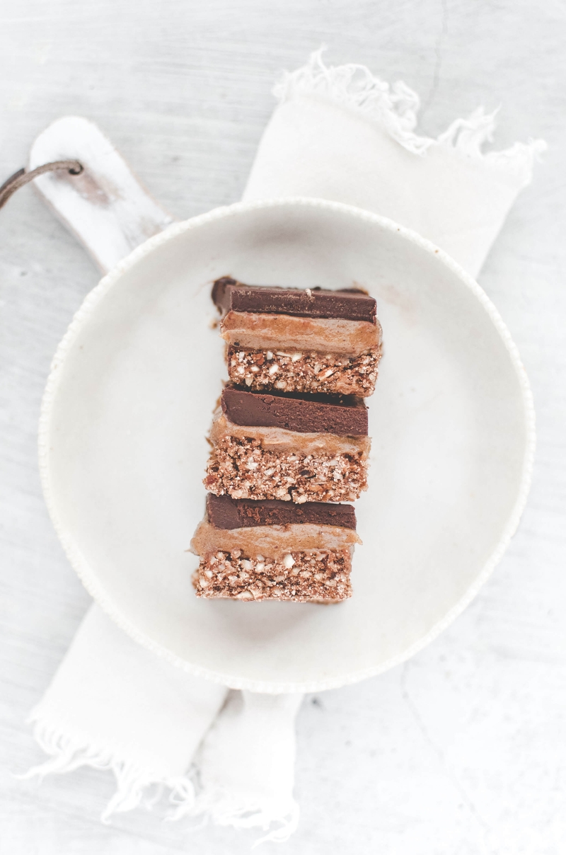 Healthy Caramel Chocolate Slice