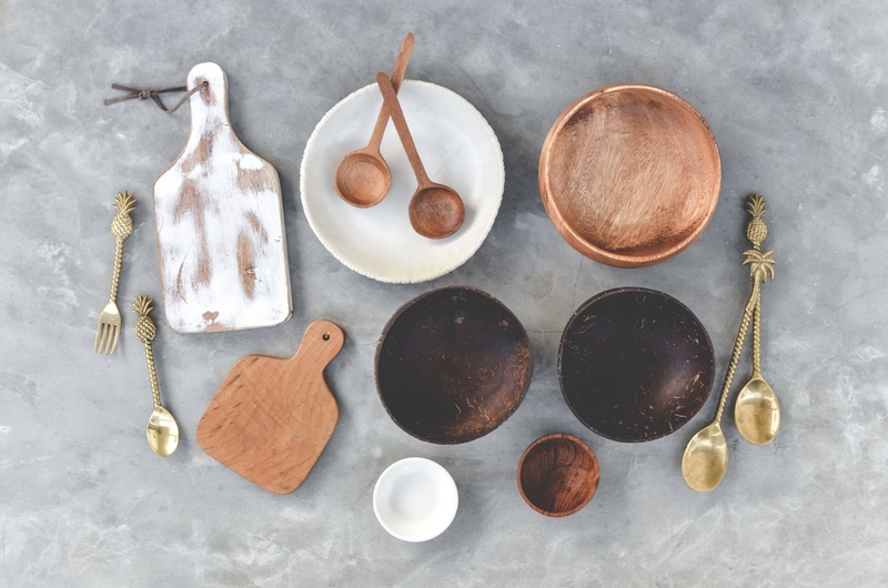 Plates, Spoons, Bowls and Choppping Boards